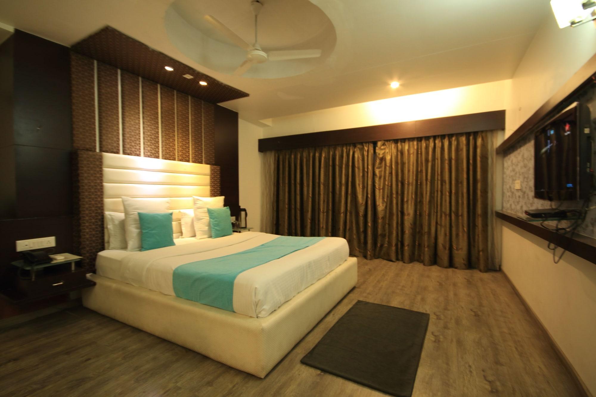 Fabhotel Kadamb Inn Ahmedabad Luaran gambar