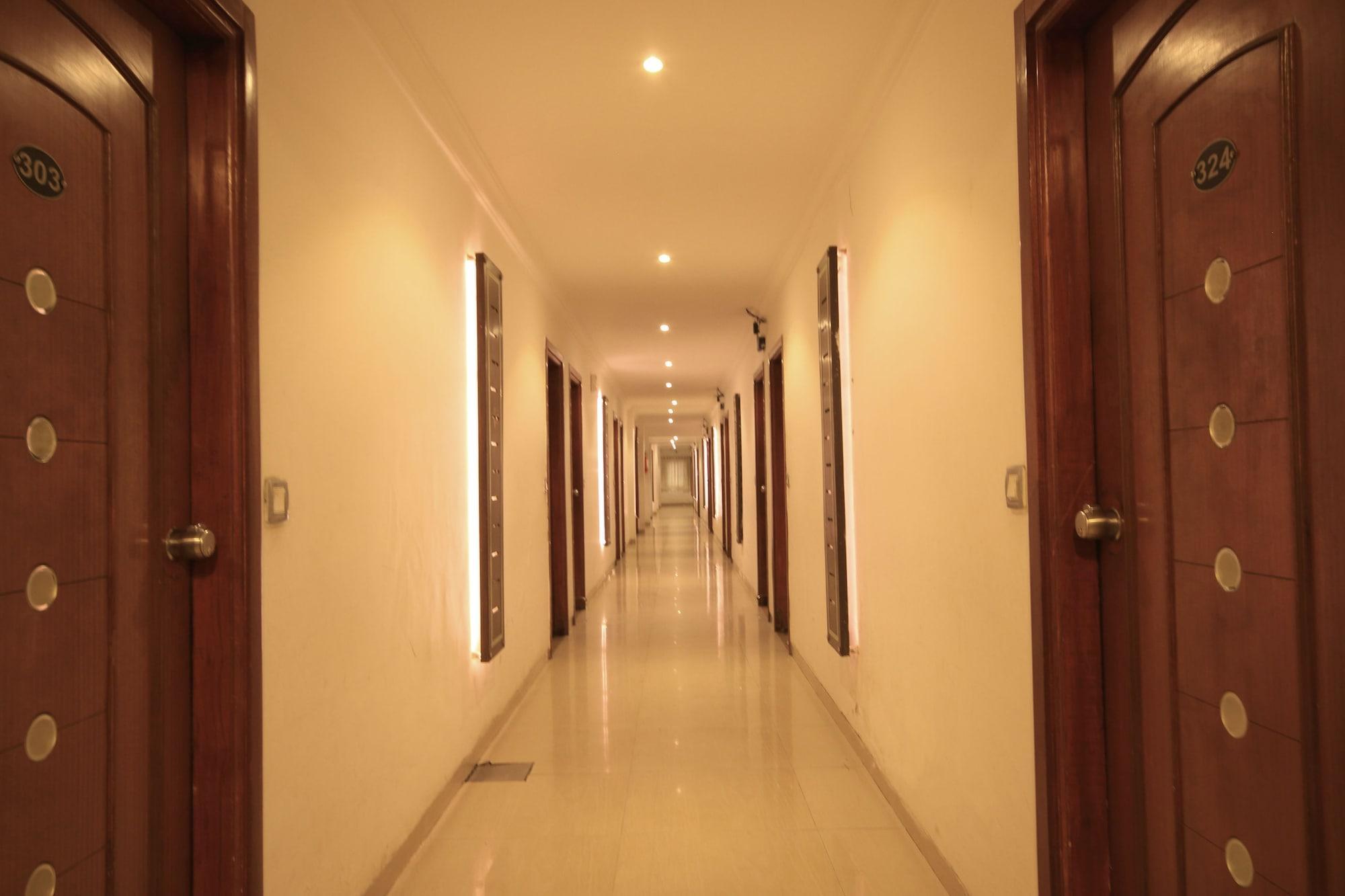 Fabhotel Kadamb Inn Ahmedabad Luaran gambar