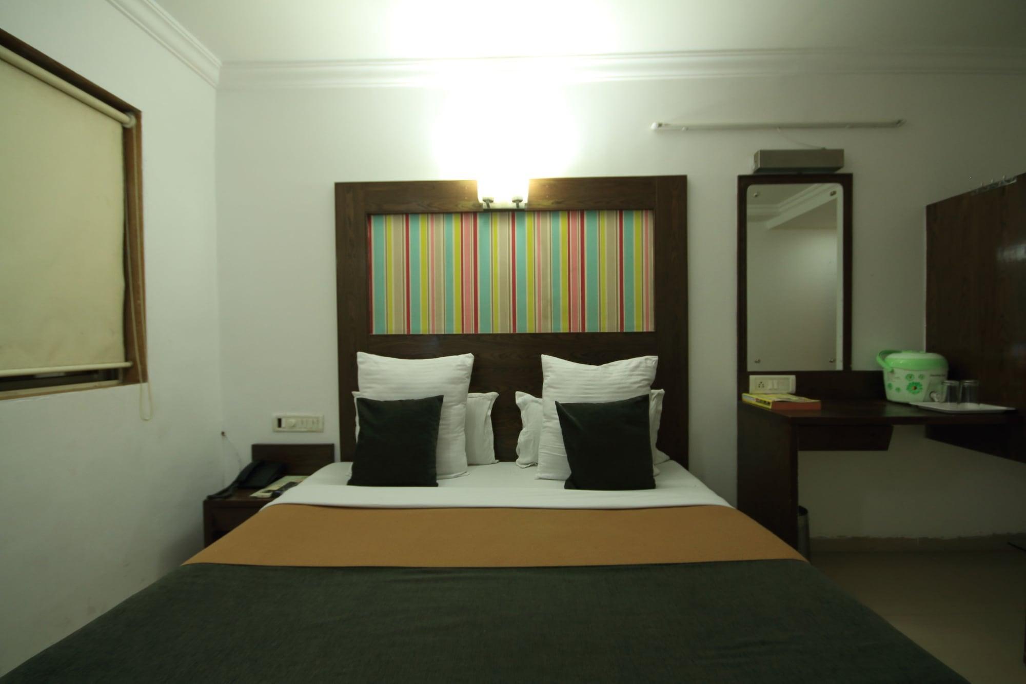 Fabhotel Kadamb Inn Ahmedabad Luaran gambar