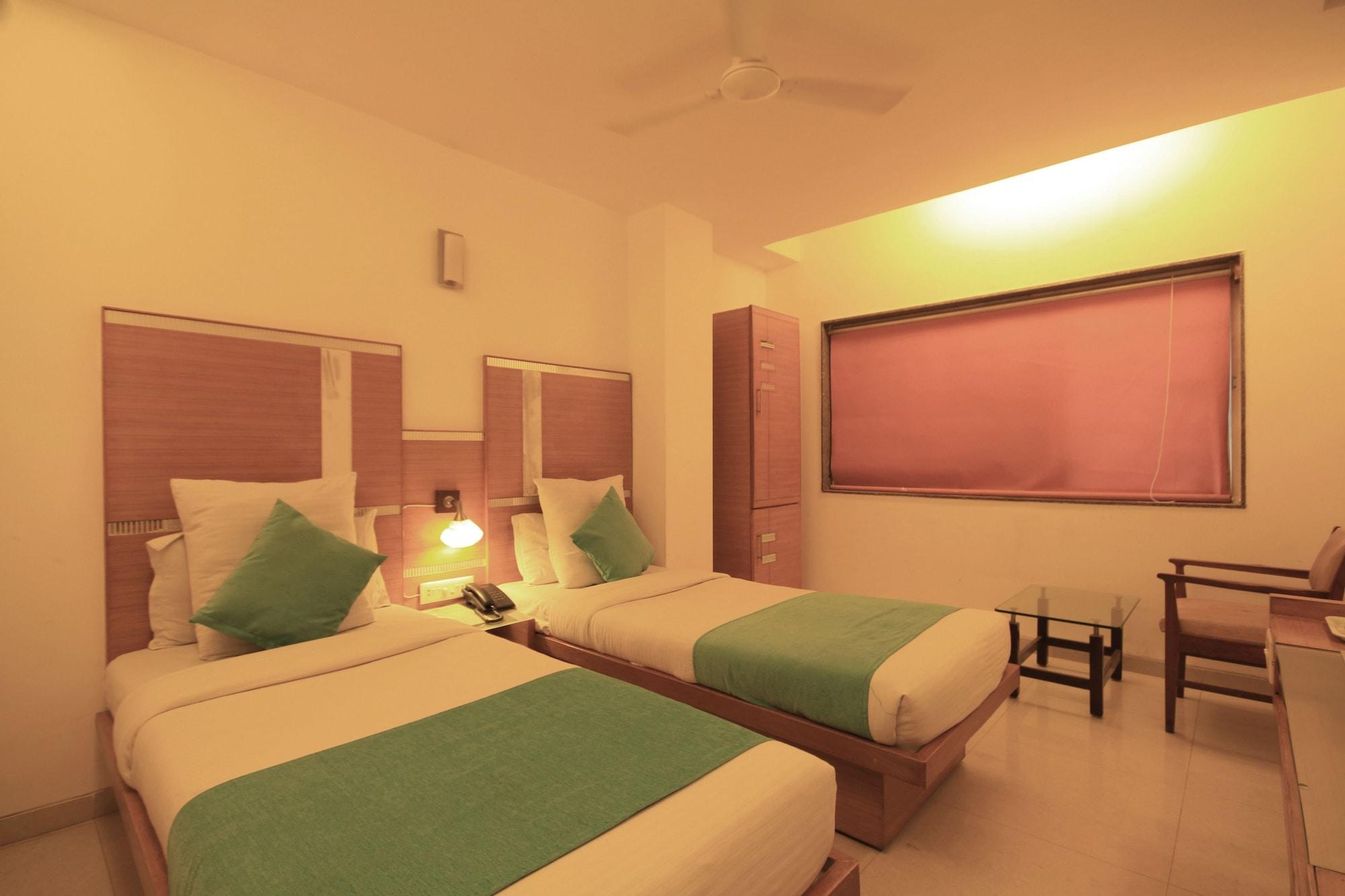 Fabhotel Kadamb Inn Ahmedabad Luaran gambar