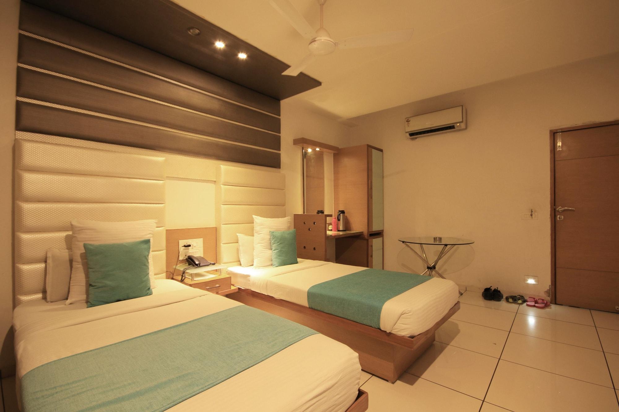 Fabhotel Kadamb Inn Ahmedabad Luaran gambar
